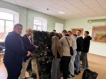 Сітки єдності: агрономи та волонтери допомагають захисникам України